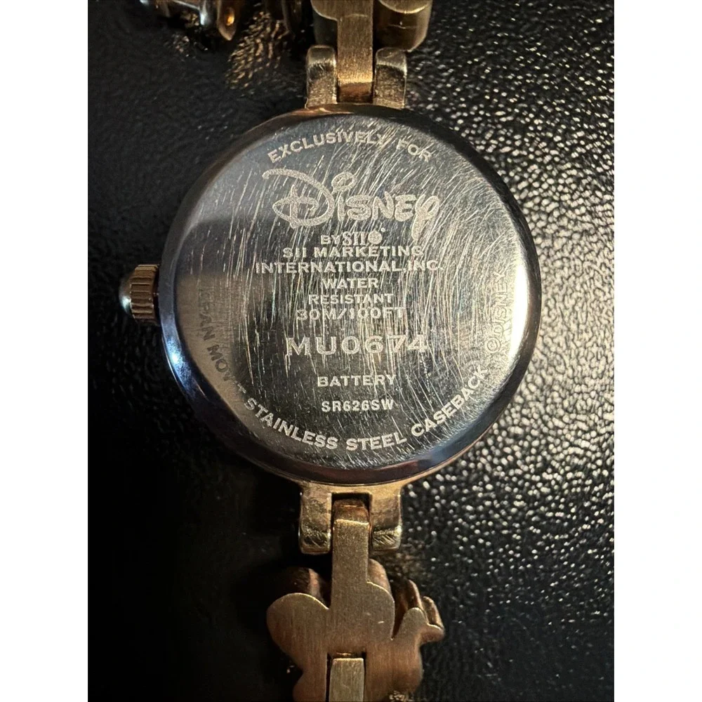Disney Winnie The Pooh Honey Bee Links Gold Watch Adjustable 7